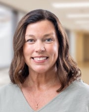Headshot of Rachel Irwin