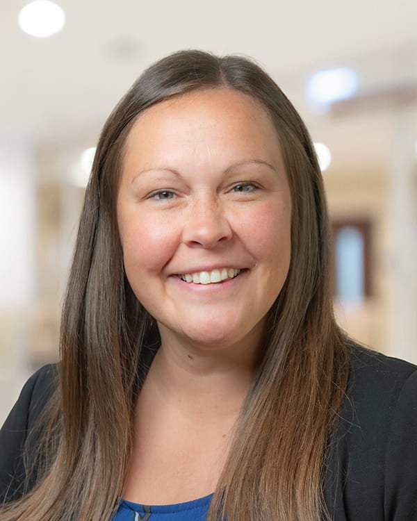 Head shot of Shawna Reed