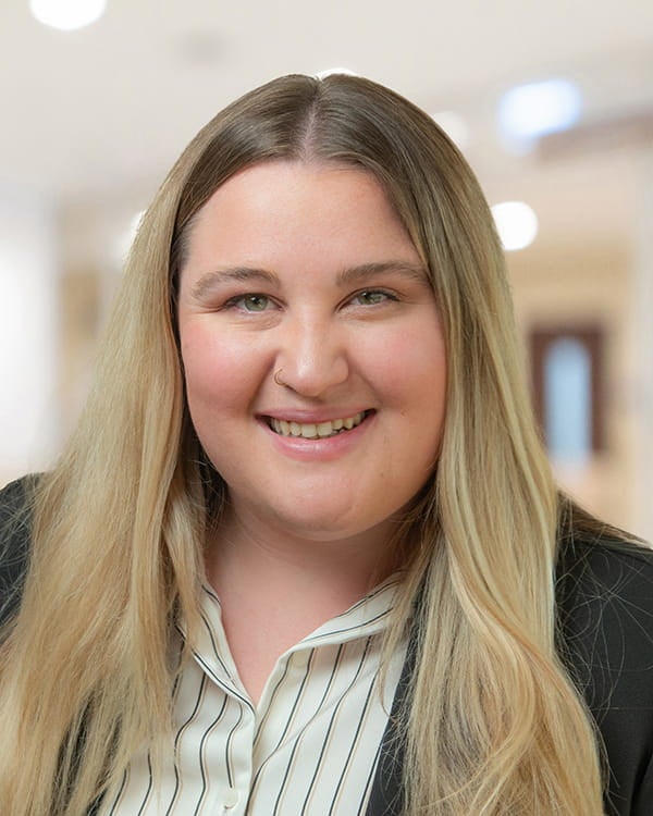 Headshot of Madison Sumner