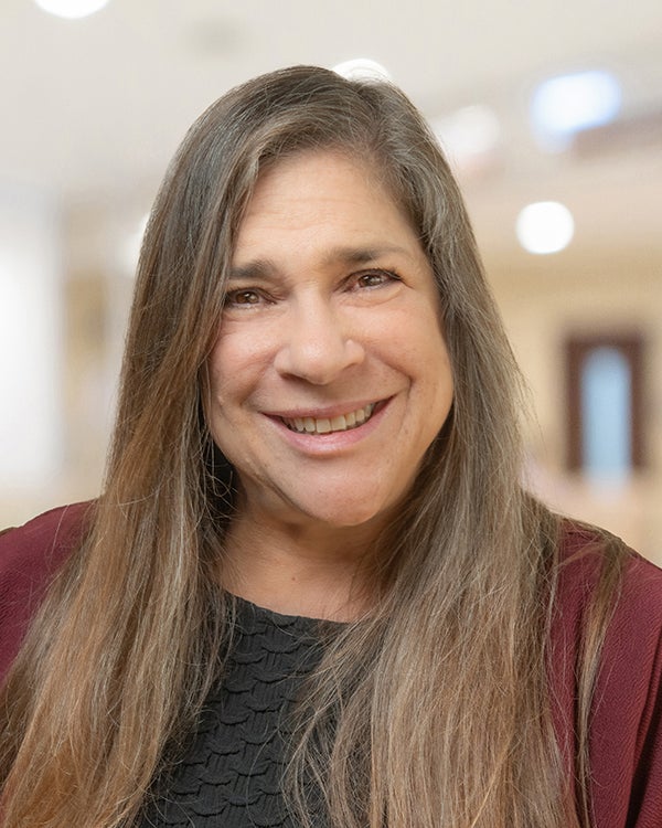 Headshot of Renee Trivett